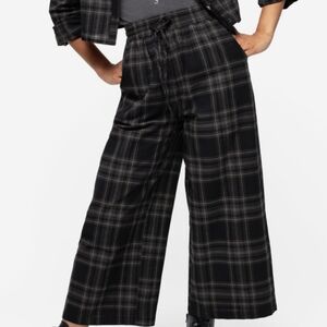 Disturbia Clover Checked Wide Leg Cropped Trouser NWOT
